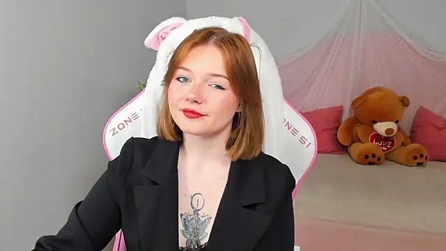 ElinaVale online show from July 13, 2026, 5:12 pm
