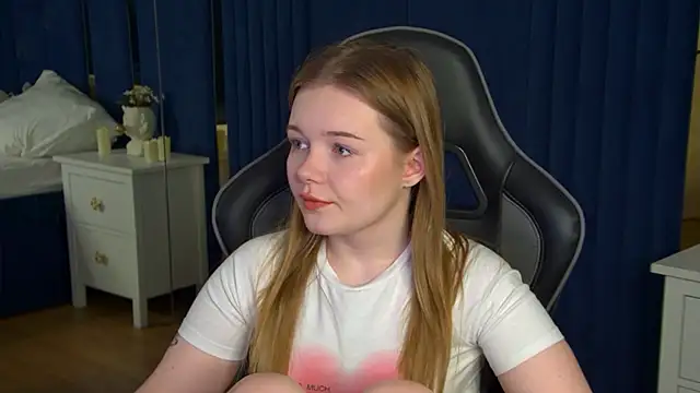 ElinaVale online show from May 20, 2026, 5:10 pm