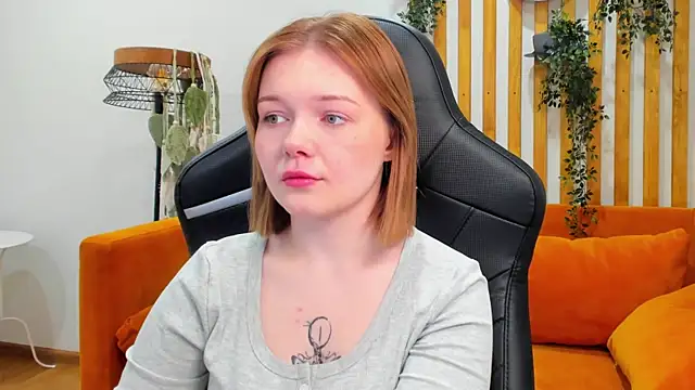 ElinaVale online show from July 10, 2026, 5:07 am