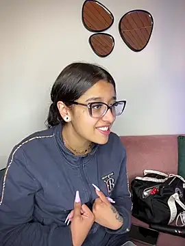 chanell pinkk online show from April 28, 2026, 1:59 pm