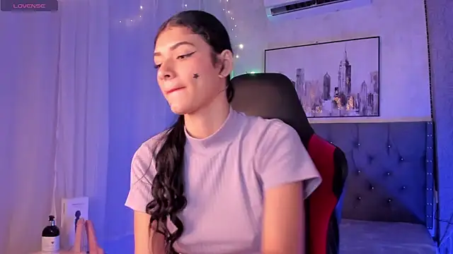 karolina vince online show from April 15, 2026, 7:58 pm