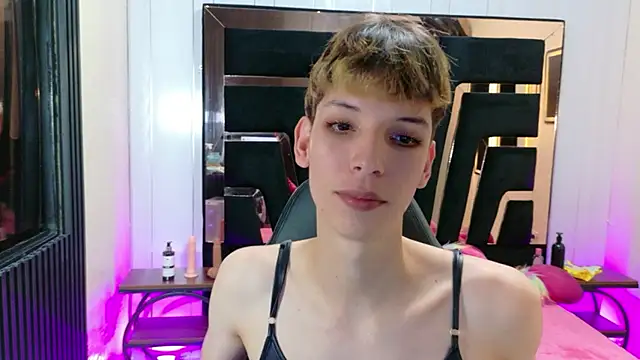 Snapshot of Stefany_PiInk chatting on March 19, 2026, 12:38 pm Stefany PiInk online show from March 19, 2026, 12:38 pm