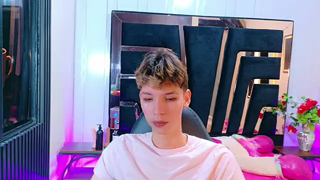 Snapshot of Stefany_PiInk chatting on March 21, 2026, 12:53 pm Stefany PiInk online show from March 21, 2026, 12:53 pm