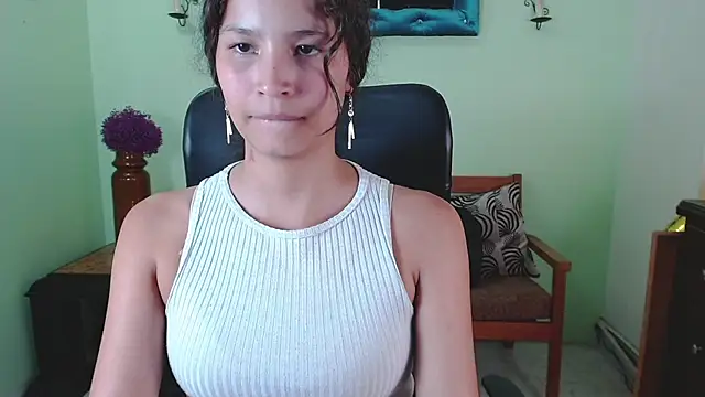 Snapshot of ChalonVera chatting on April 28, 2026, 7:18 pm ChalonVera online show from April 28, 2026, 7:18 pm