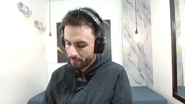 KingOfTemptation online show from April 8, 2026, 3:30 am