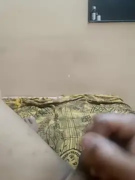 riyasharm1 online show from April 4, 2026, 7:09 pm