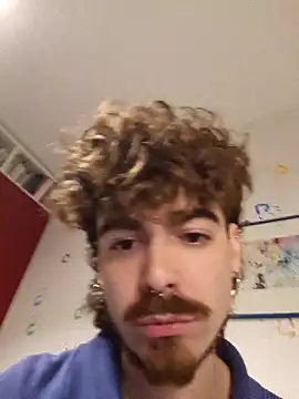 S4l4m1n0 online show from April 18, 2026, 2:58 am