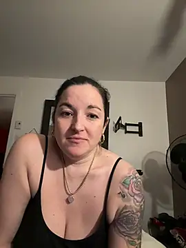 naturalboobsF online show from April 4, 2026, 5:36 am