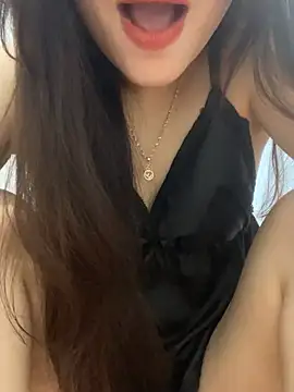 Snapshot of Lyn_baby chatting on April 20, 2026, 3:20 am Lyn baby online show from April 20, 2026, 3:20 am
