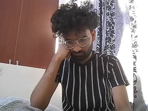 Madhu08fm online show from April 19, 2026, 8:48 am