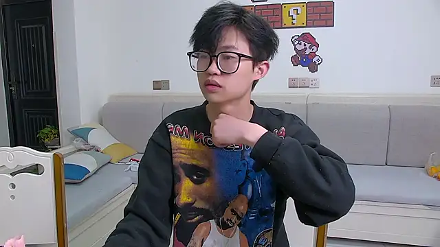 Chili-001 online show from April 9, 2026, 10:21 am