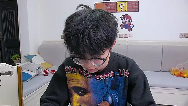 Chili-001 online show from April 8, 2026, 4:36 am