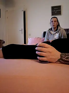 janalisa online show from April 5, 2026, 8:15 pm