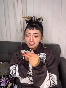 baby akuma online show from March 19, 2026, 3:39 am