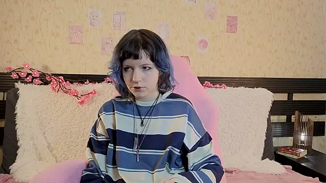 Silver mew online show from March 10, 2026, 8:51 am