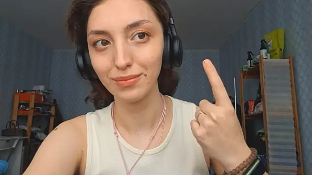 CindyLight online show from March 26, 2026, 11:08 am