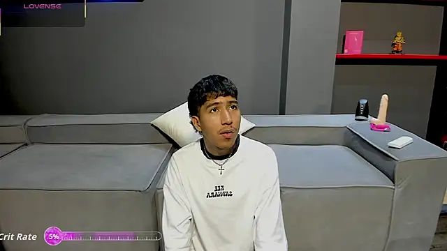 Snapshot of Ender_h0tt chatting on April 16, 2026, 1:45 pm Ender h0tt online show from April 16, 2026, 1:45 pm