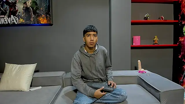 Snapshot of Ender_h0tt chatting on April 6, 2026, 1:56 pm Ender h0tt online show from April 6, 2026, 1:56 pm