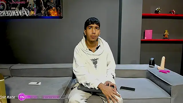 Snapshot of Ender_h0tt chatting on April 13, 2026, 2:43 pm Ender h0tt online show from April 13, 2026, 2:43 pm