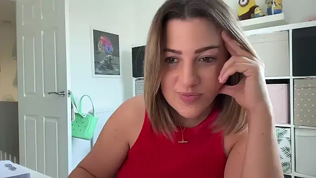 annabellewarick online show from March 25, 2026, 10:36 am