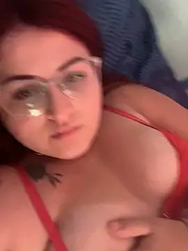 candyyas02 online show from March 9, 2026, 8:23 pm