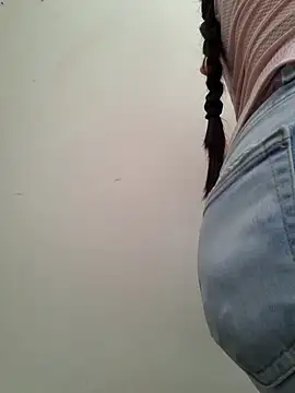 Snapshot of Dr_Edna_naughty chatting on June 19, 2026, 3:07 pm Dr Edna naughty online show from June 19, 2026, 3:07 pm