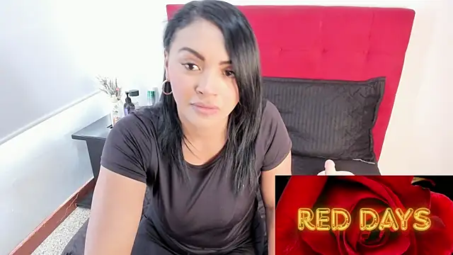 Snapshot of EstrellaSmmith chatting on May 28, 2026, 7:20 pm EstrellaSmmith online show from May 28, 2026, 7:20 pm