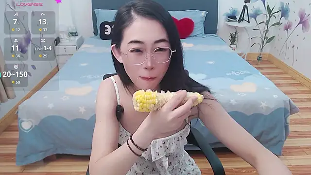 Snapshot of mila-baby-99 chatting on June 21, 2026, 12:38 am mila-baby-99 online show from June 21, 2026, 12:38 am