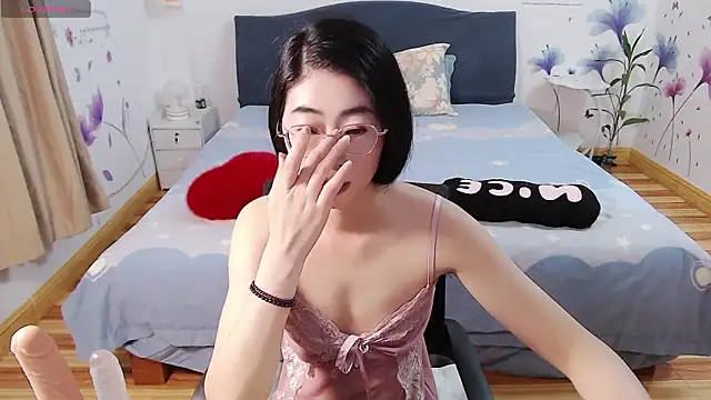 Snapshot of mila-baby-99 chatting on July 16, 2026, 7:05 am mila-baby-99 online show from July 16, 2026, 7:05 am