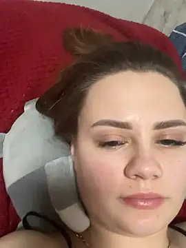 EliasynWoiues online show from March 19, 2026, 8:20 pm