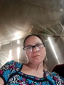 Tina6886 online show from April 15, 2026, 9:26 am