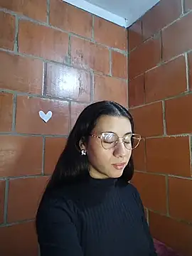 Snapshot of Amanda_x1 chatting on April 27, 2026, 8:51 pm Amanda x1 online show from April 27, 2026, 8:51 pm