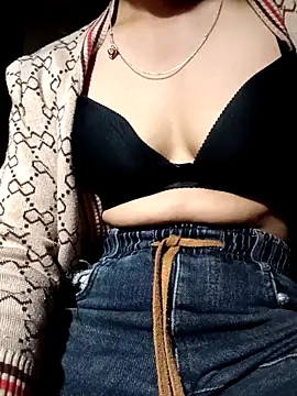 Rosie-LoveU online show from April 2, 2026, 1:02 am