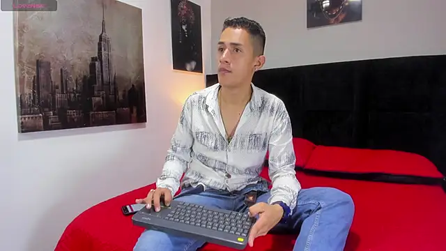 Snapshot of _Alan_Walker_1 chatting on May 8, 2026, 3:27 pm Alan Walker 1 online show from May 8, 2026, 3:27 pm