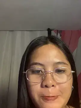 Snapshot of pinaylovingangels chatting on March 18, 2026, 1:46 pm pinaylovingangels online show from March 18, 2026, 1:46 pm
