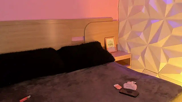 Snapshot of KittyVelve chatting on July 11, 2026, 12:11 am KittyVelve online show from July 11, 2026, 12:11 am