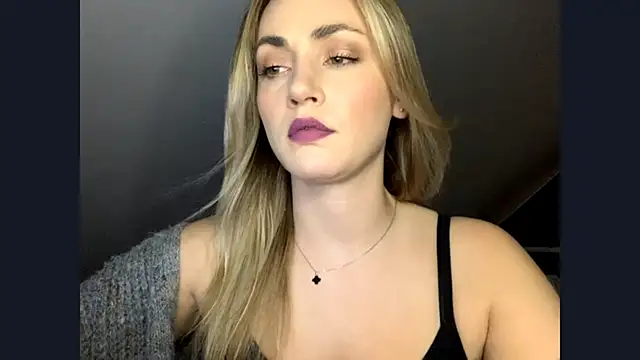 ScarlettSensitive online show from May 8, 2026, 2:32 pm
