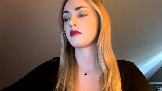 ScarlettSensitive online show from May 5, 2026, 6:27 am