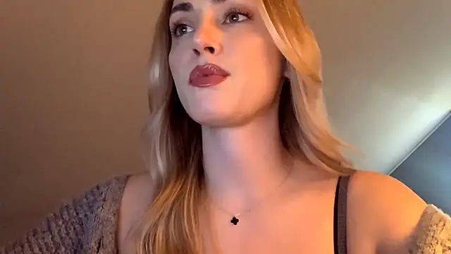 ScarlettSensitive online show from April 14, 2026, 2:11 pm