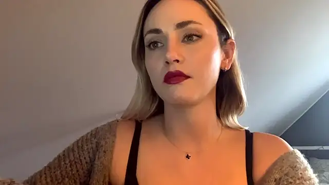 ScarlettSensitive online show from March 25, 2026, 3:22 pm