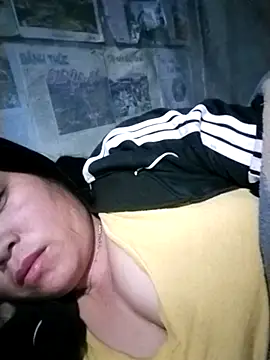 Snapshot of Min-in chatting on May 3, 2026, 10:02 pm Min-in online show from May 3, 2026, 10:02 pm