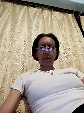 Snapshot of Tania9876 chatting on June 3, 2026, 7:18 pm Tania9876 online show from June 3, 2026, 7:18 pm