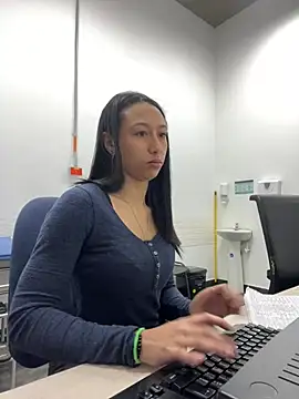 mina harker online show from April 11, 2026, 12:20 pm