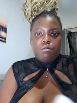 Snapshot of Thickdarkbby chatting on April 2, 2026, 9:21 pm Thickdarkbby online show from April 2, 2026, 9:21 pm