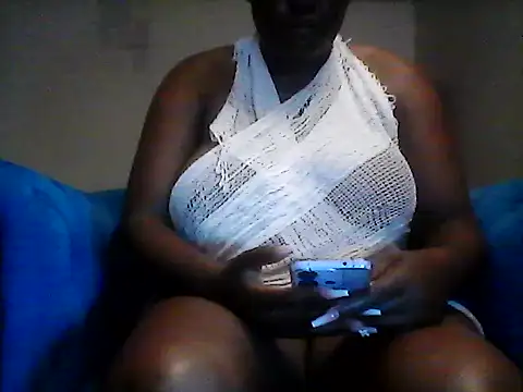Snapshot of Thickdarkbby chatting on March 30, 2026, 5:36 pm Thickdarkbby online show from March 30, 2026, 5:36 pm