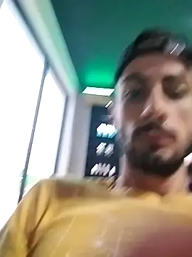 Snapshot of LiL-DRapXXX chatting on April 13, 2026, 2:43 pm LiL-DRapXXX online show from April 13, 2026, 2:43 pm