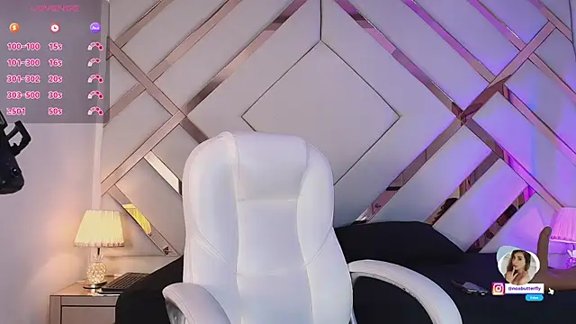 Noa butterfly  online show from April 15, 2026, 11:49 am