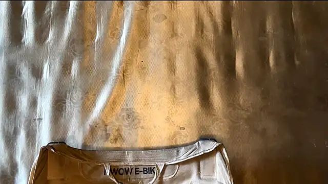 EunaBarretto online show from April 6, 2026, 2:18 am