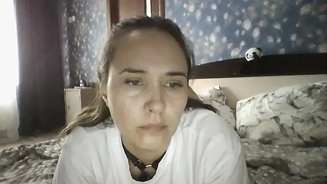 Alisa07qw online show from May 11, 2026, 5:31 am