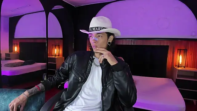 Snapshot of Skinny_Mac chatting on March 25, 2026, 2:16 pm Skinny Mac online show from March 25, 2026, 2:16 pm